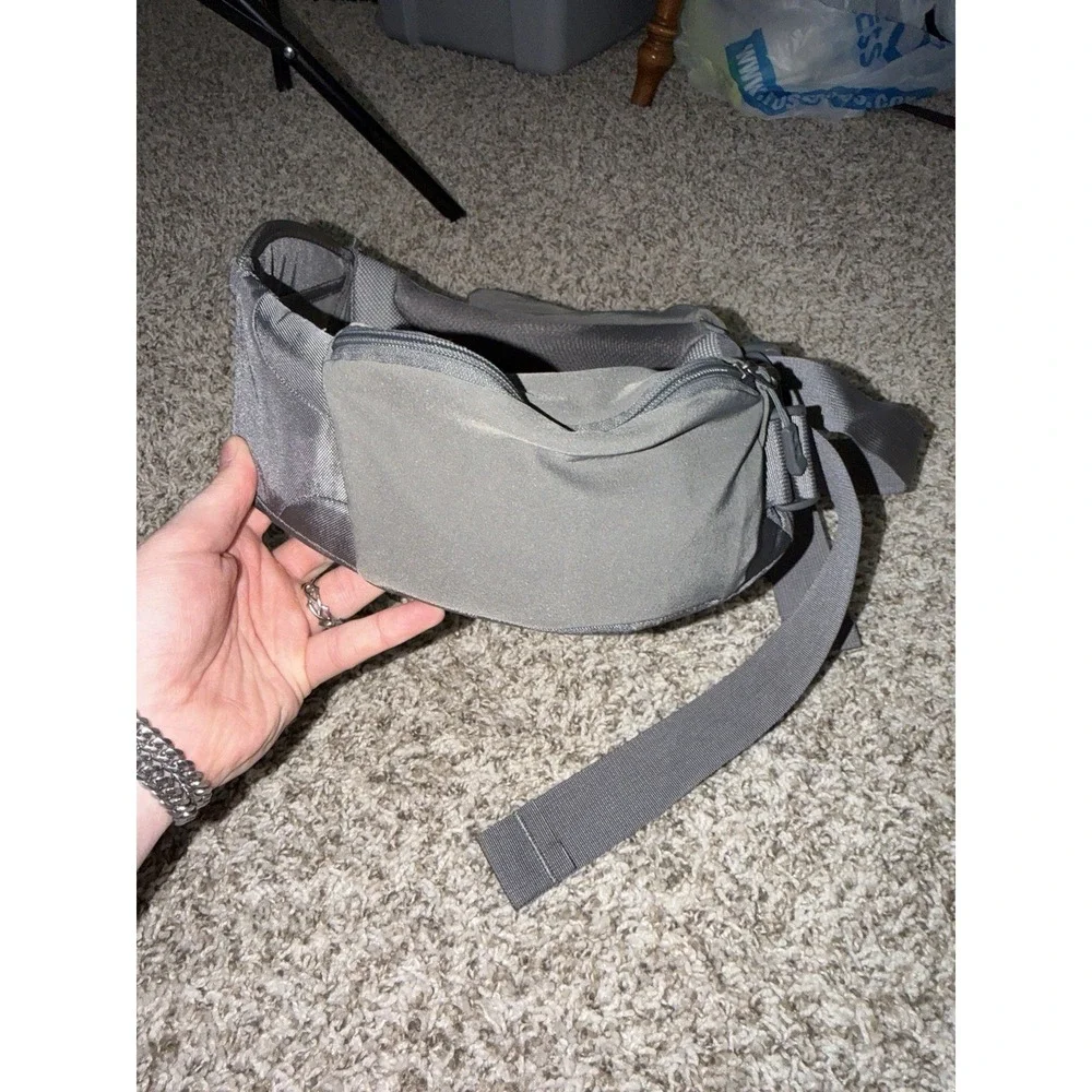 REI Hip Belt Women's M Backpacking Gray BRAND NEW